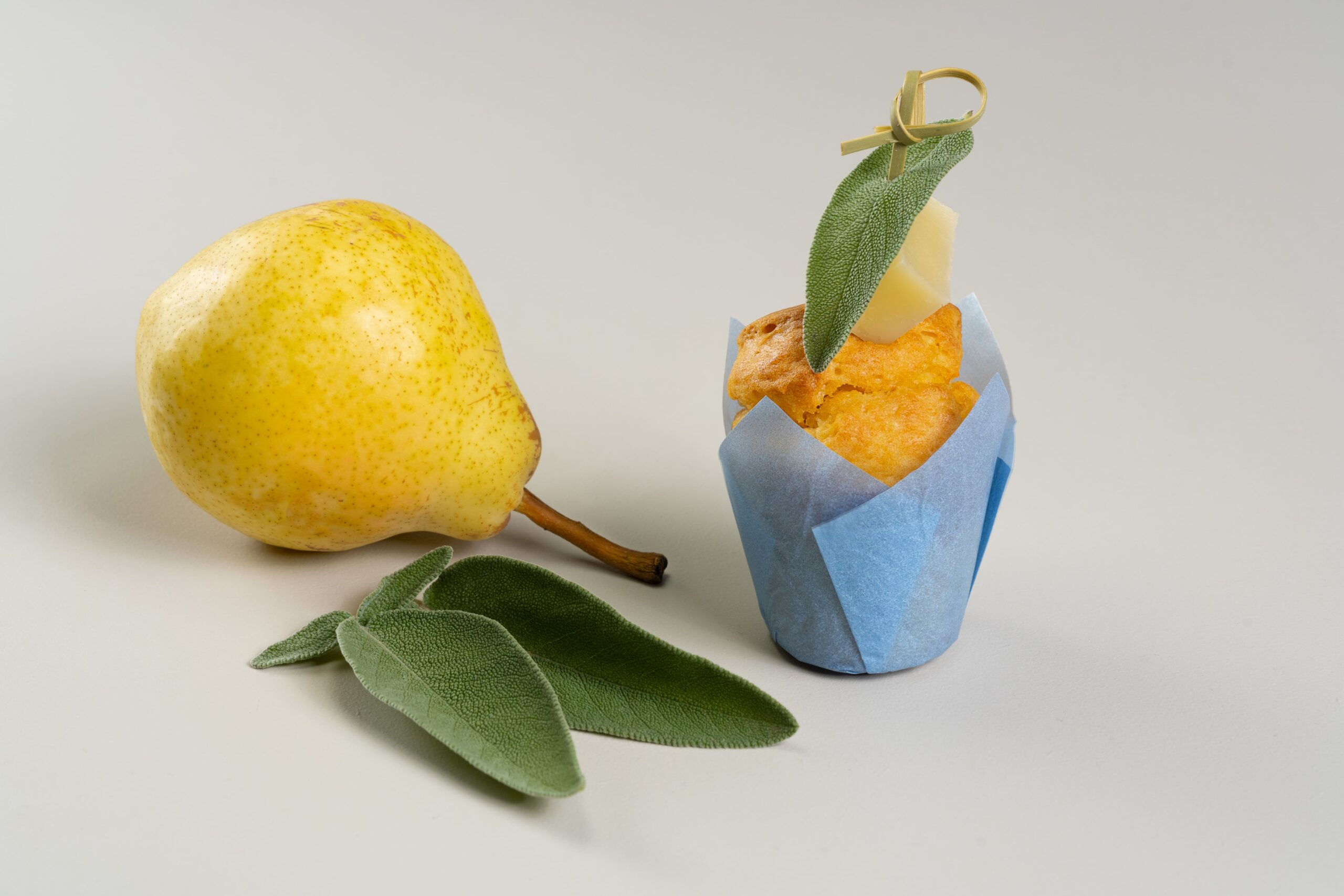 Image for CAKE SALE' GOURMET - Mini Tulipe salato pere, salvia e fontina